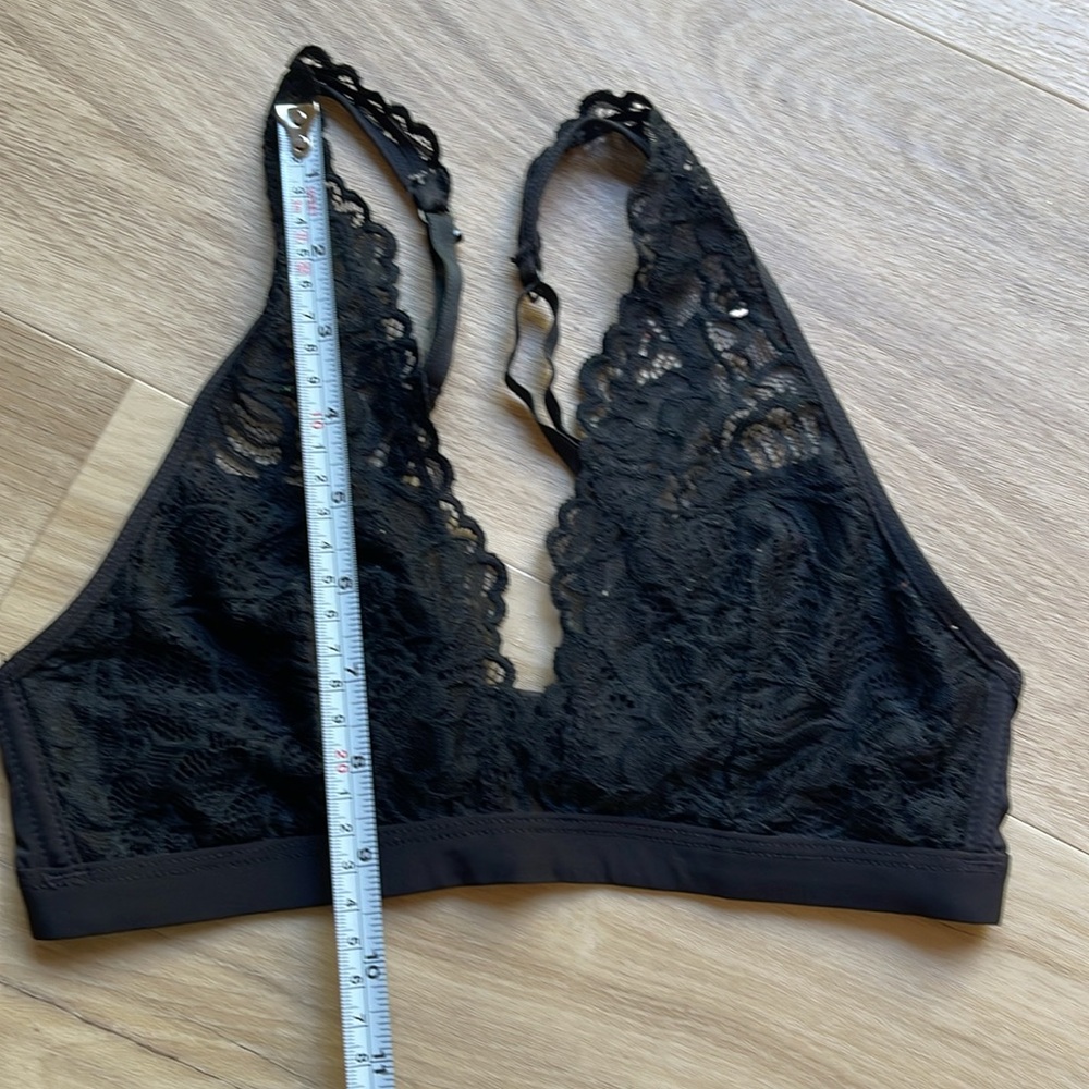 Bralettes - Picture 8 of 11